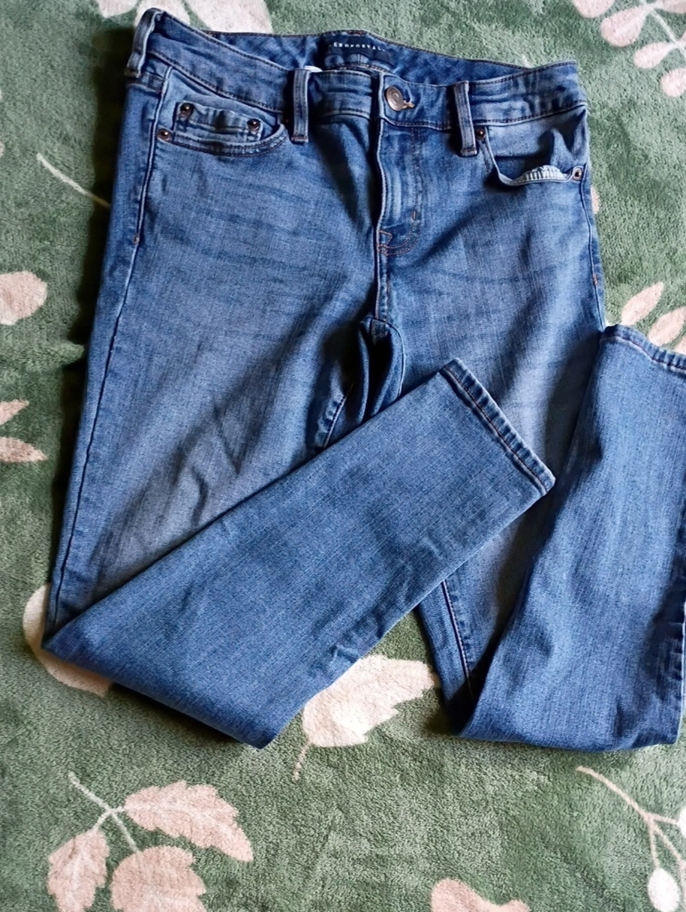 Aeropostale Women's Blue Skinny Jeans - Classic Stretch Denim